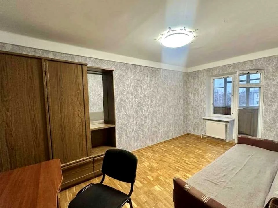 Квартира. Київ, Жуля Верна бульв.