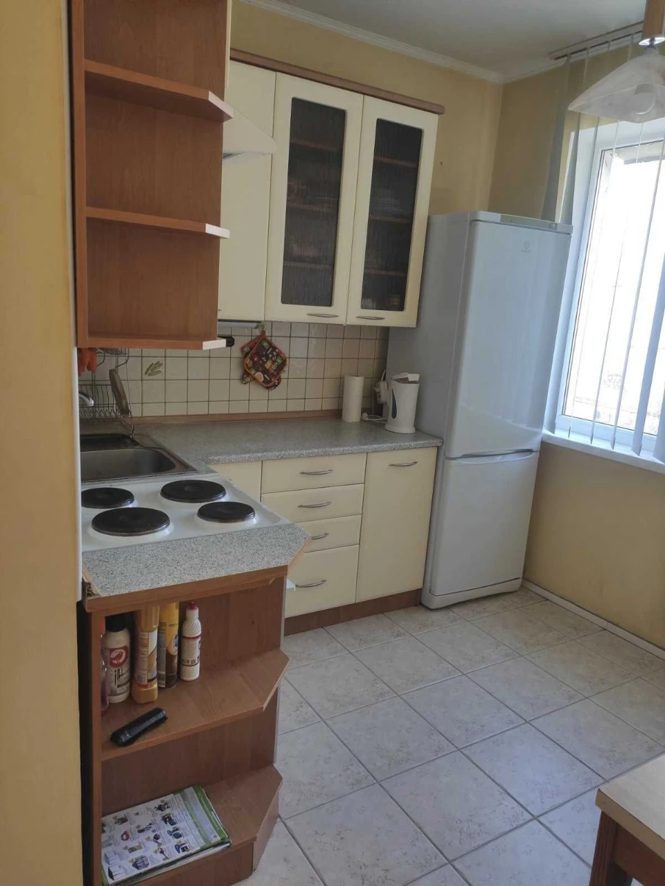 Продам 2-ух комнатную кв-ру на Оболони, ул. Героев Днепра,22