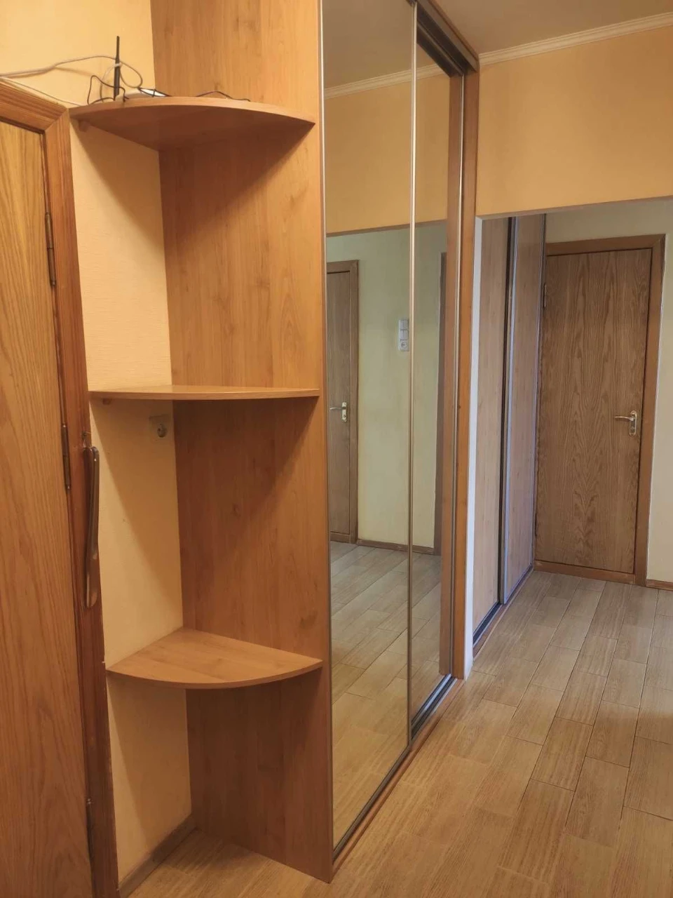 Продам 2-ух комнатную кв-ру на Оболони, ул. Героев Днепра,22