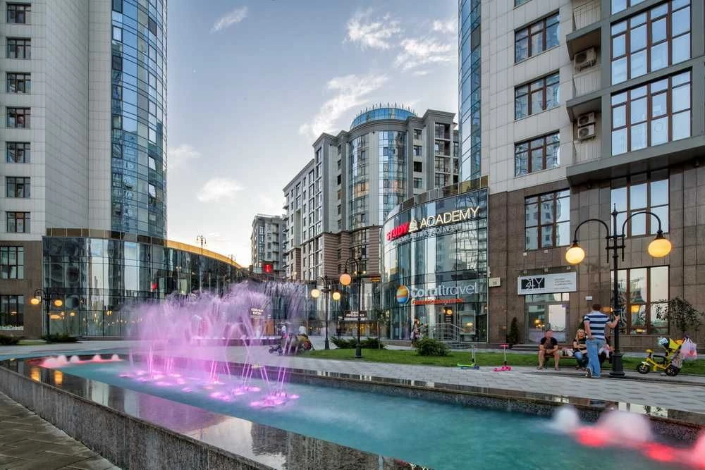 2-кімн 80кв.м +2паркінги по 20кв.м вул.Драгомирова 20 ЖК"Нов