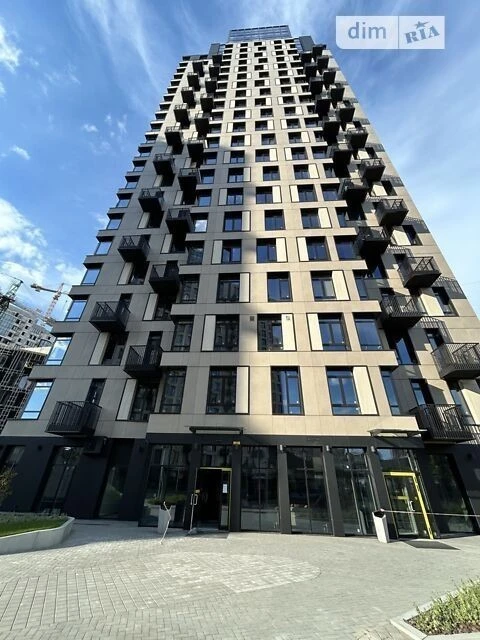 Продаж 2к квартири 87.9 кв. м на вул. Василя Тютюнника 43 •
