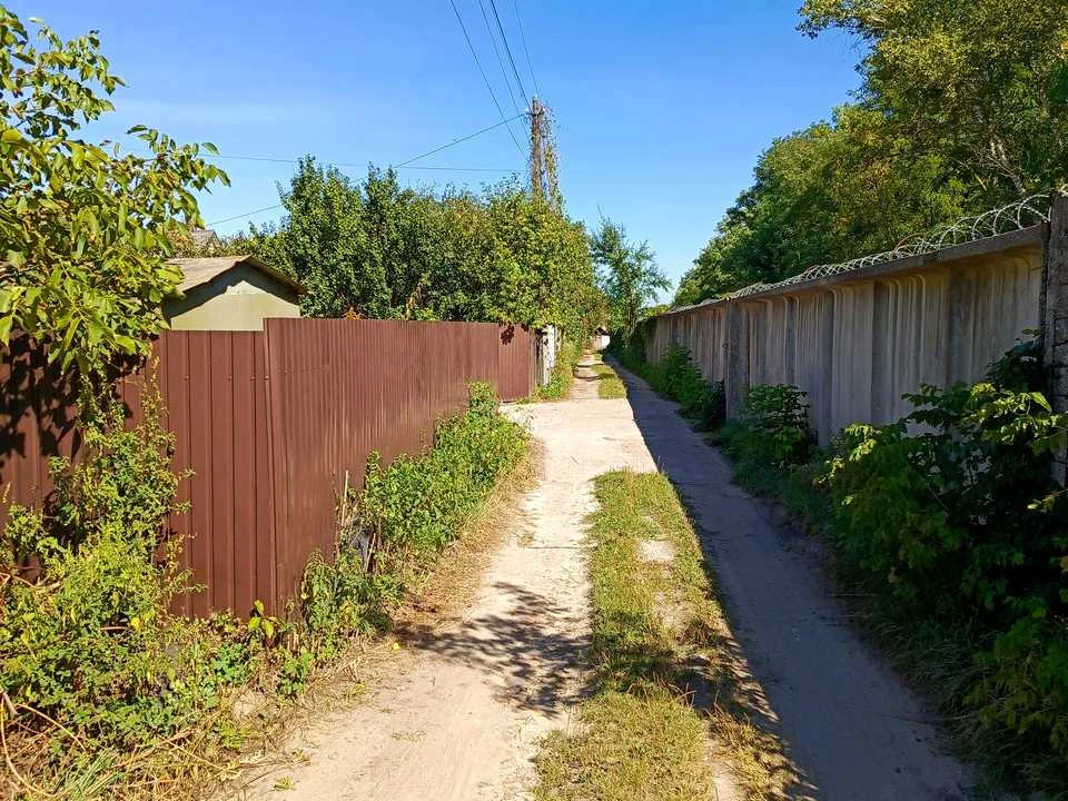 Ділянка. Київ, Садова вул.
