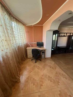 Продам 4 комнатную квартиру по ул. Семена Палия