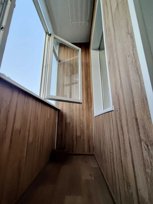 Selling my own 1-room apartment, New Circus area, VLASN