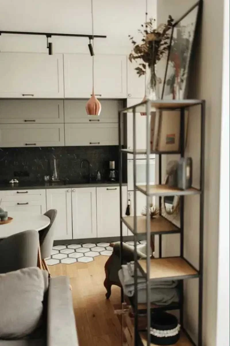 1К 45М² у ЖК 28 Перлина, Kadorr, 2/5 — з ремонтом, 5 хв до м