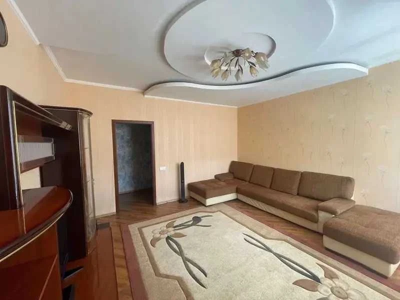 2К 76,4М² у ЖК Чудо-Місто, Центр, 7/18 — КУХНЯ 18М², з мебля