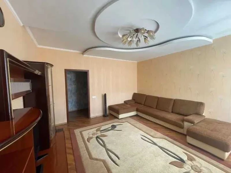 2К 76,4М² у ЖК Чудо-Місто, Центр, 7/18 — КУХНЯ 18М², з мебля