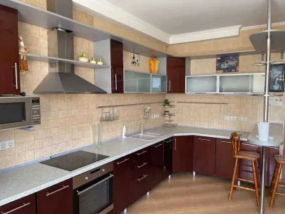 2К 76,4М² у ЖК Чудо-Місто, Центр, 7/18 — КУХНЯ 18М², з мебля