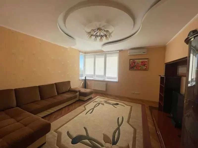 2К 76,4М² у ЖК Чудо-Місто, Центр, 7/18 — КУХНЯ 18М², з мебля