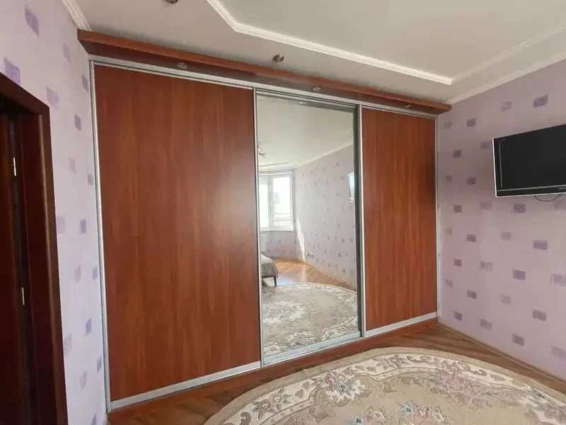 2К 76,4М² у ЖК Чудо-Місто, Центр, 7/18 — КУХНЯ 18М², з мебля