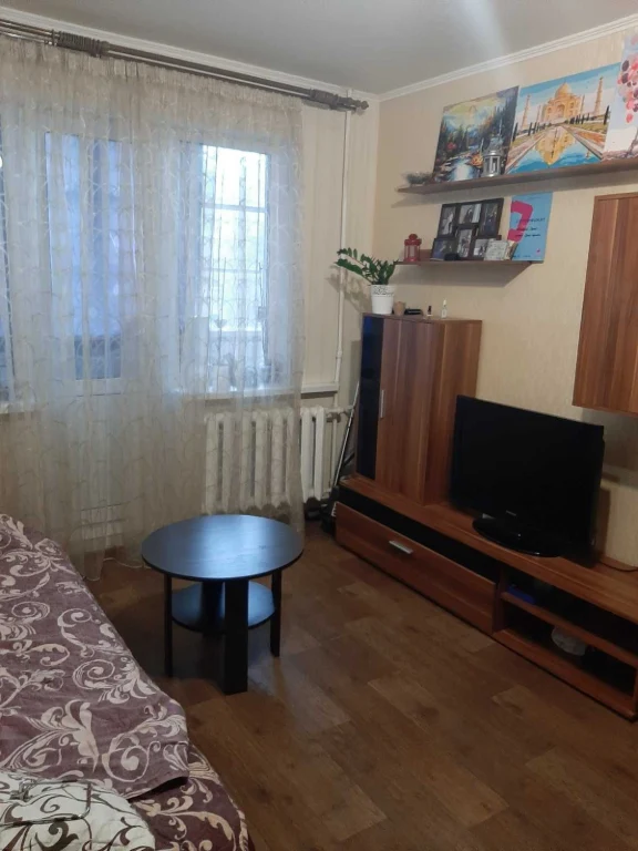 Продам 1-кімнатну квартиру на Нових Будинках, метро Армійськ