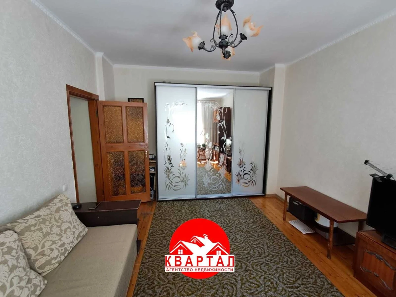Продается 2-х комн. полнометражная квартира в районе Бульвар