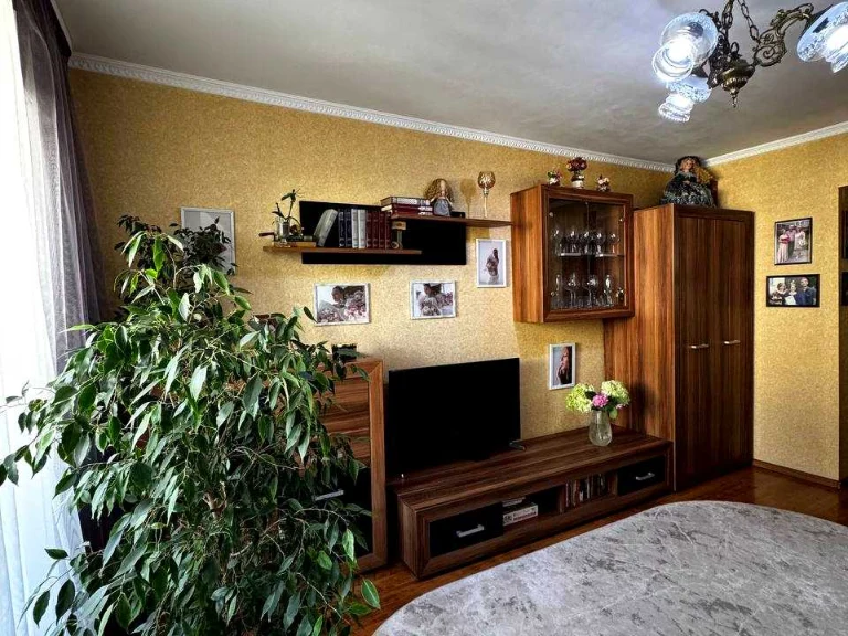Квартира. Вінниця, Івана Дзюби вул.