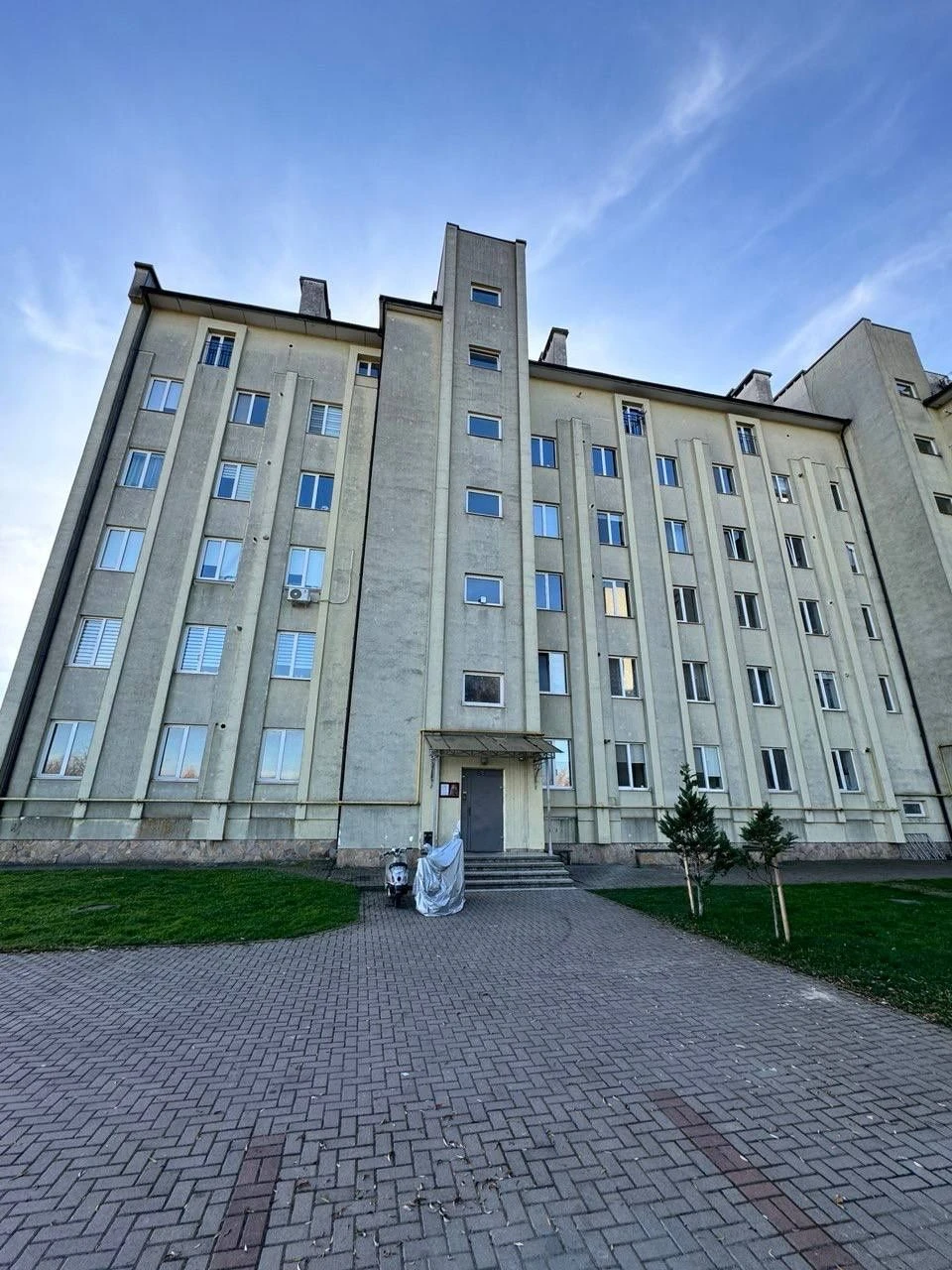 Продається 1 кімнатна квартира