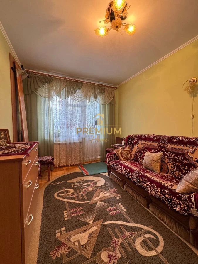 Продаж 3-кімн. квартири на Злуки, Північний