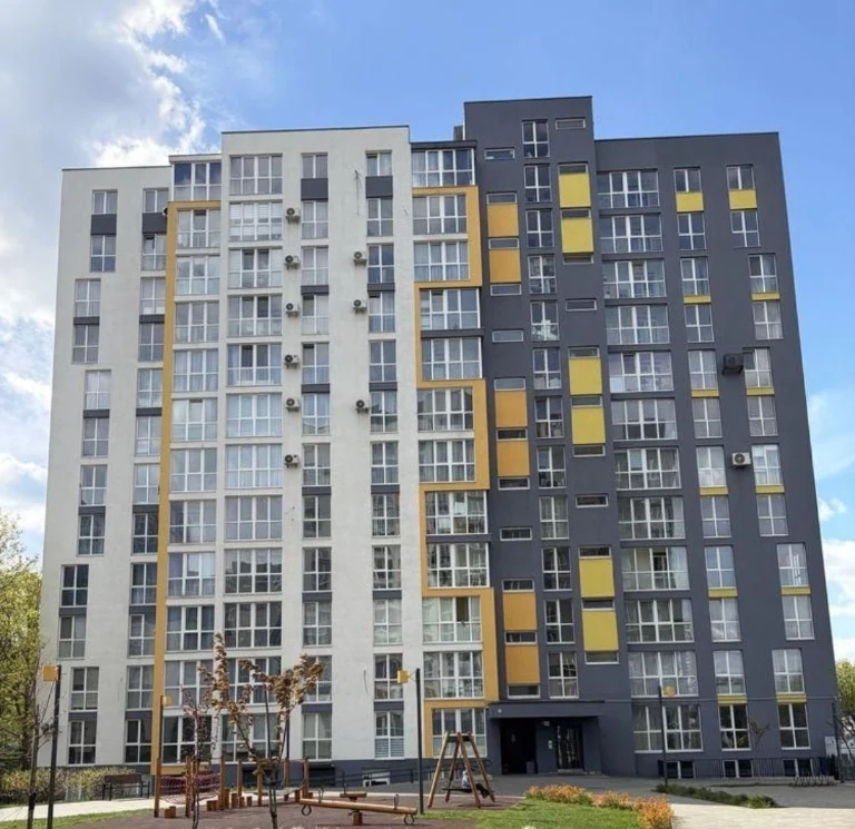 Продаж 2 кім.квартири новобудова ремонт меблі Залізничний ра