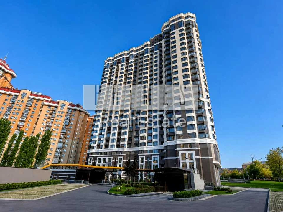 Квартира. Київ, Євгена Коновальця вул.