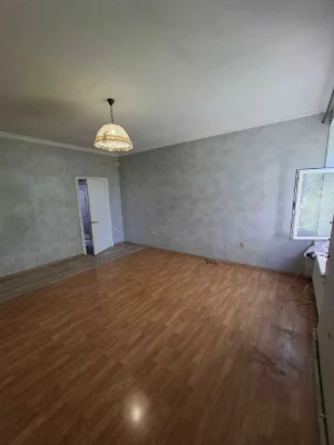 В продаже уникальная 3-к «сталинка» с АГВ в самом сердце Оде