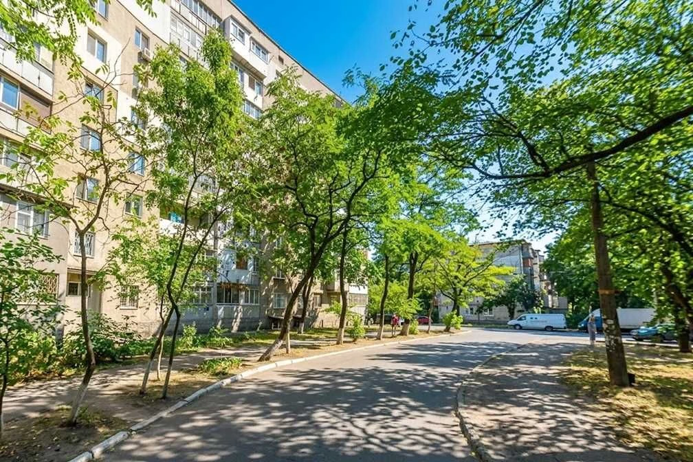 Просторная 1-комнатная 45 кв.м Фонтан Адмиральский высотный