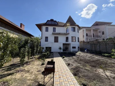 Продаж гарного будинку  / новобудова  мкр. Варварівка