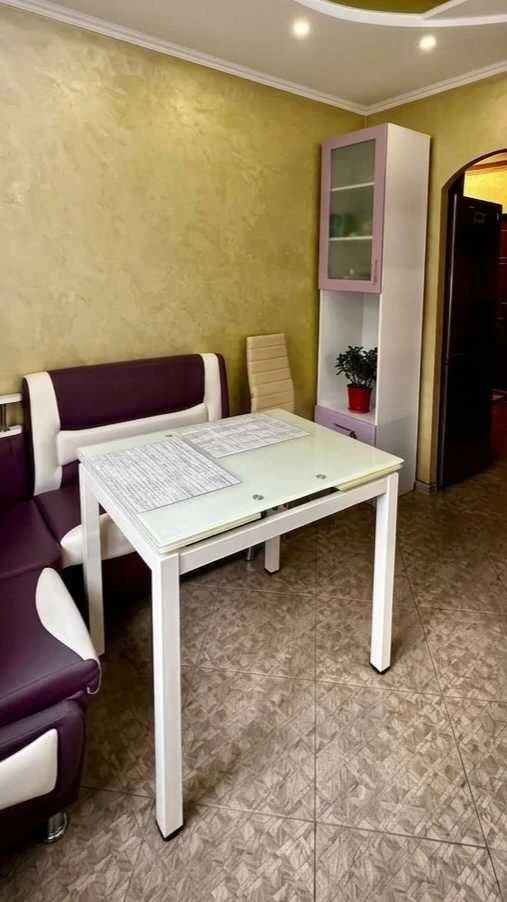 Продаж 2 кімнатної квартири з якісним та гарним ремонтом!, д