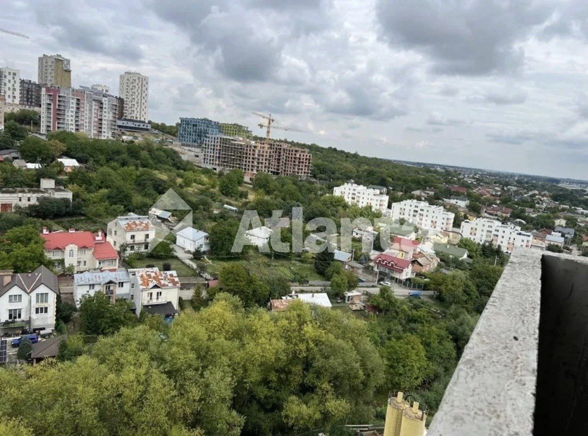 Продаж 1-кімнатної квартири 50 м² у ЖК «Стрім-Львів» — вул.