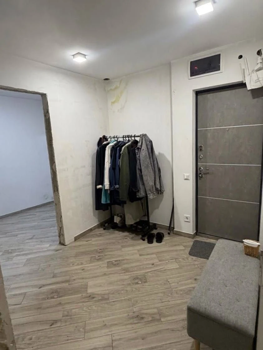 Продаж 3 кімнатної квартири  вул Володимира Великого