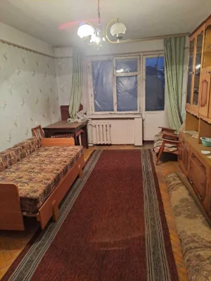 1к квартира в житловому стані , вул.Здолбунівська 1