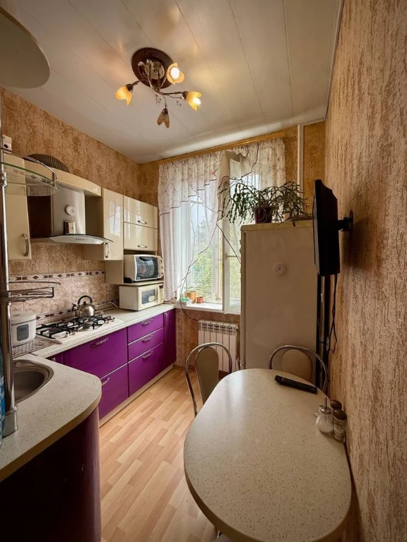 Продам 2-кімнатну квартиру на Яскравій, район Калинова, Калн