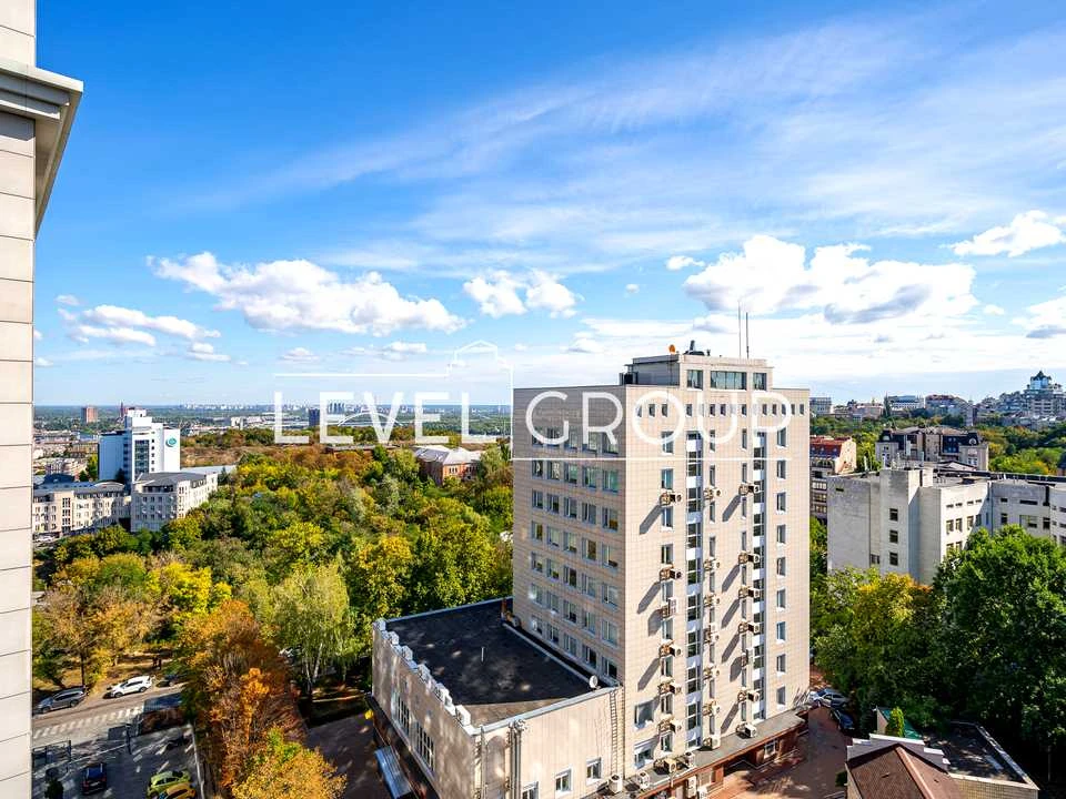 Квартира. Київ, Кудрявська вул.