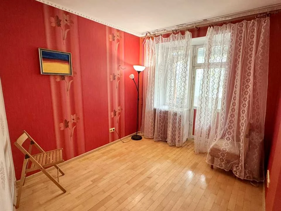 Квартира. Київ, Шовкуненка вул.
