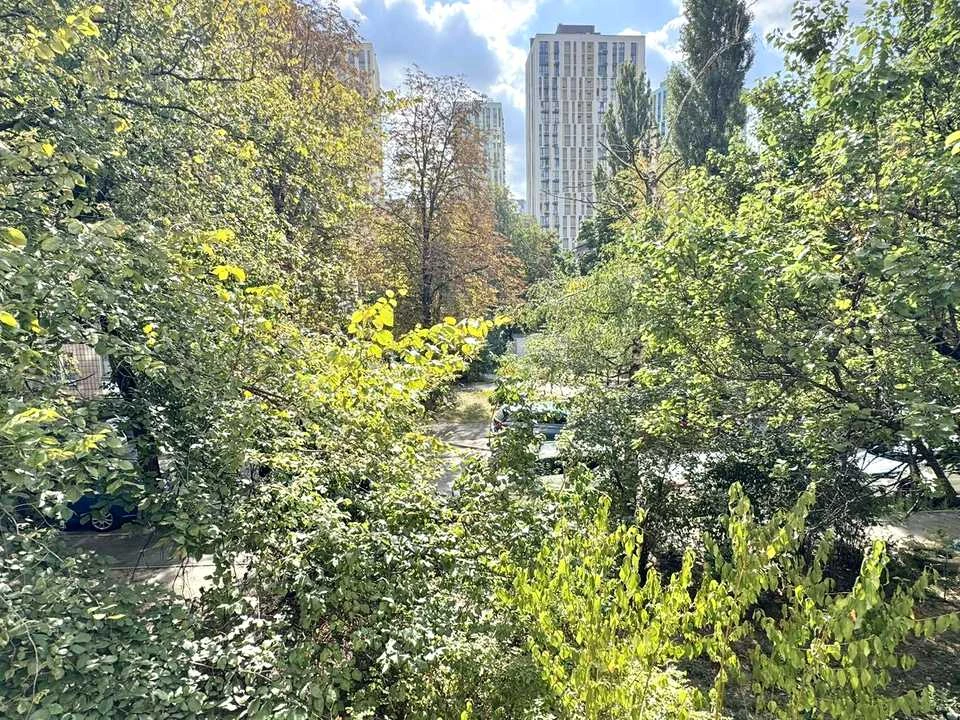 Квартира. Київ, Шовкуненка вул.