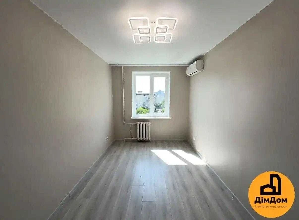 Вул. Олександра Архипенка, 4А продаж 3-кімнатної квартири