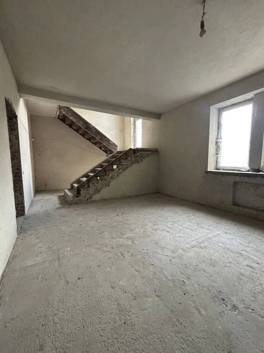 Продаж 9-кім. будинку 270 м.кв., в. Похила
