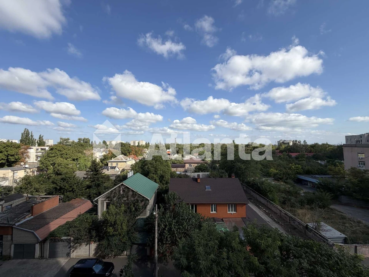 Дуже гарного планування 3-кімнатна квартира 73.5 м² з ремонт