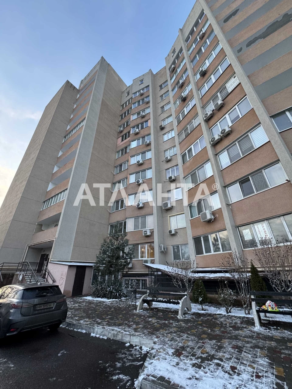 Большая 1-ком кв-ра 700$/кв.м. в новом кирпичном доме ЖК Пар