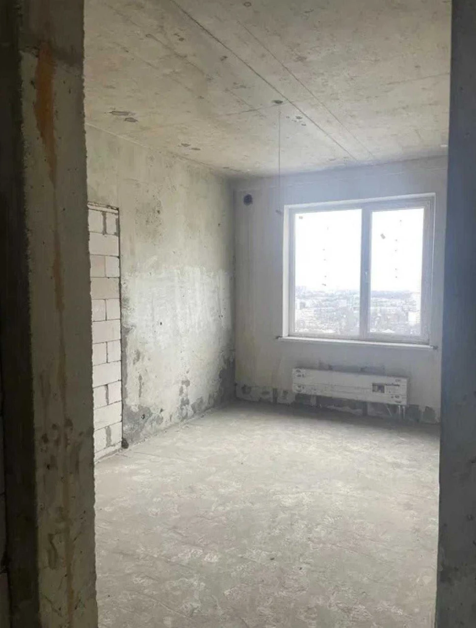 В продаже 4-комнатная квартира в ЖК "Звездный городок - 1".