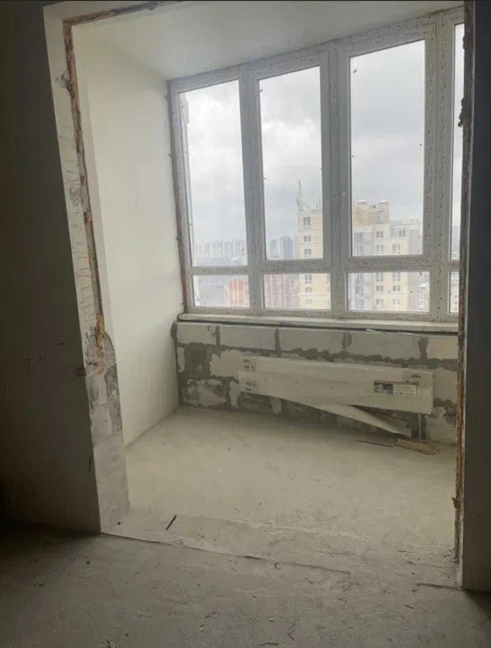 В продаже 4-комнатная квартира в ЖК "Звездный городок - 1".