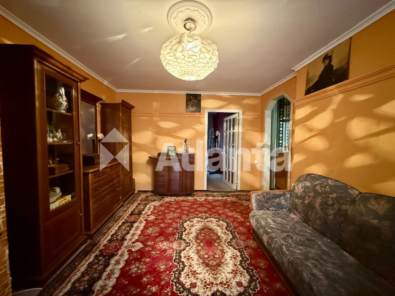 Продам 3-комнатную квартиру в районе Панорамы, программы