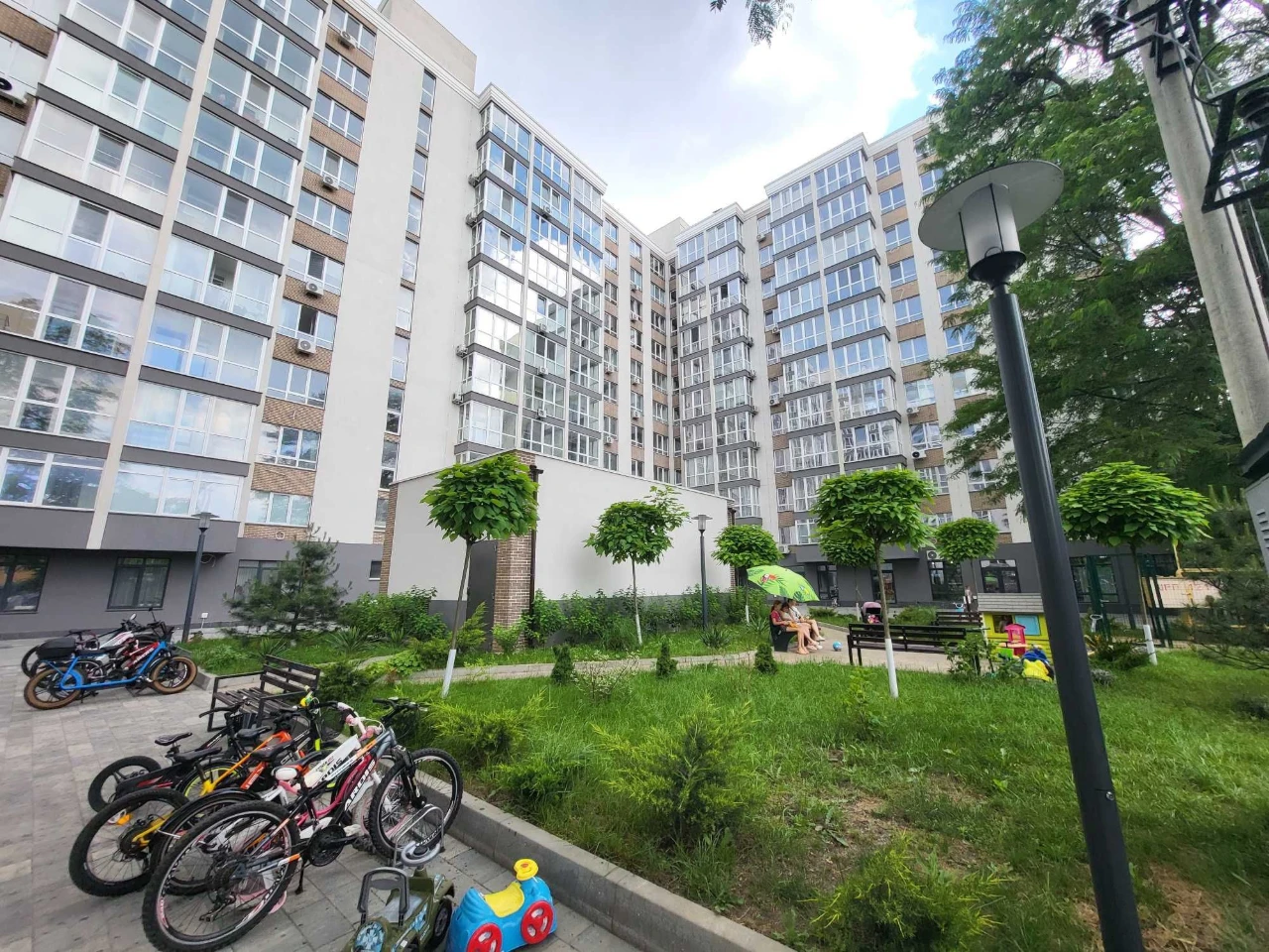 Продам уютную студию 29 м² с видом на двор в ЖК Акварель 4.