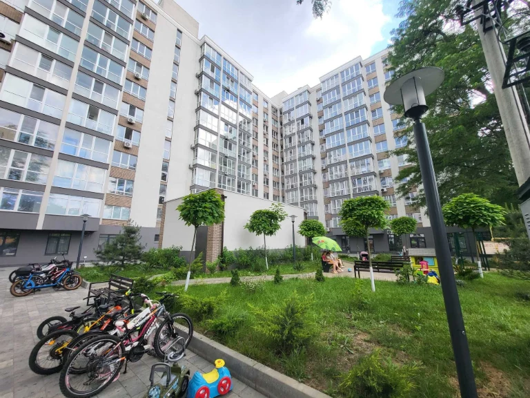 Продам уютную студию 29 м² с видом на двор в ЖК Акварель 4.