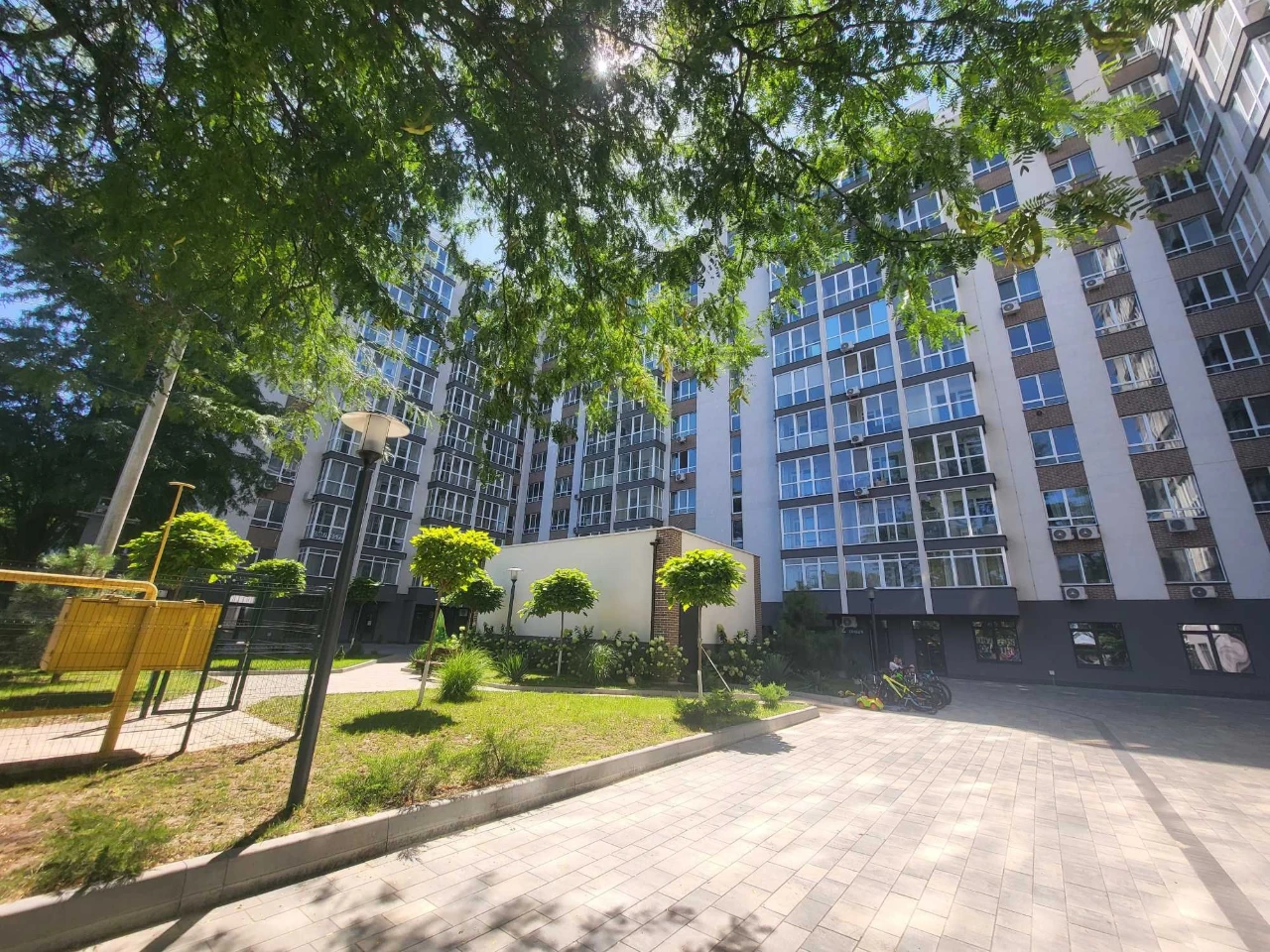 Продам уютную студию 29 м² с видом на двор в ЖК Акварель 4.