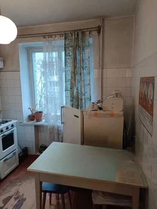 Продаю 1-но кімнатну квартиру в центрі