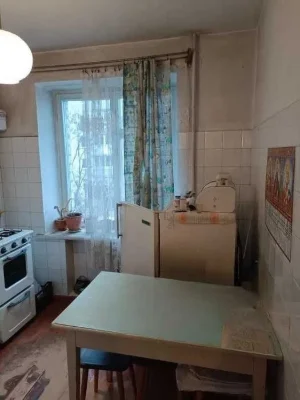 Продаю 1-но кімнатну квартиру в центрі