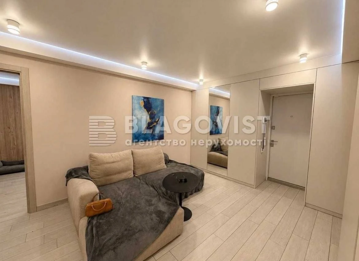 Продаж квартири вул. Березняківська 14 в Києві / W-7470669