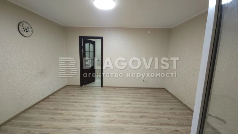 Продаж квартири вул. Чапека Карела (Фучика Юліуса) 15 в Києв