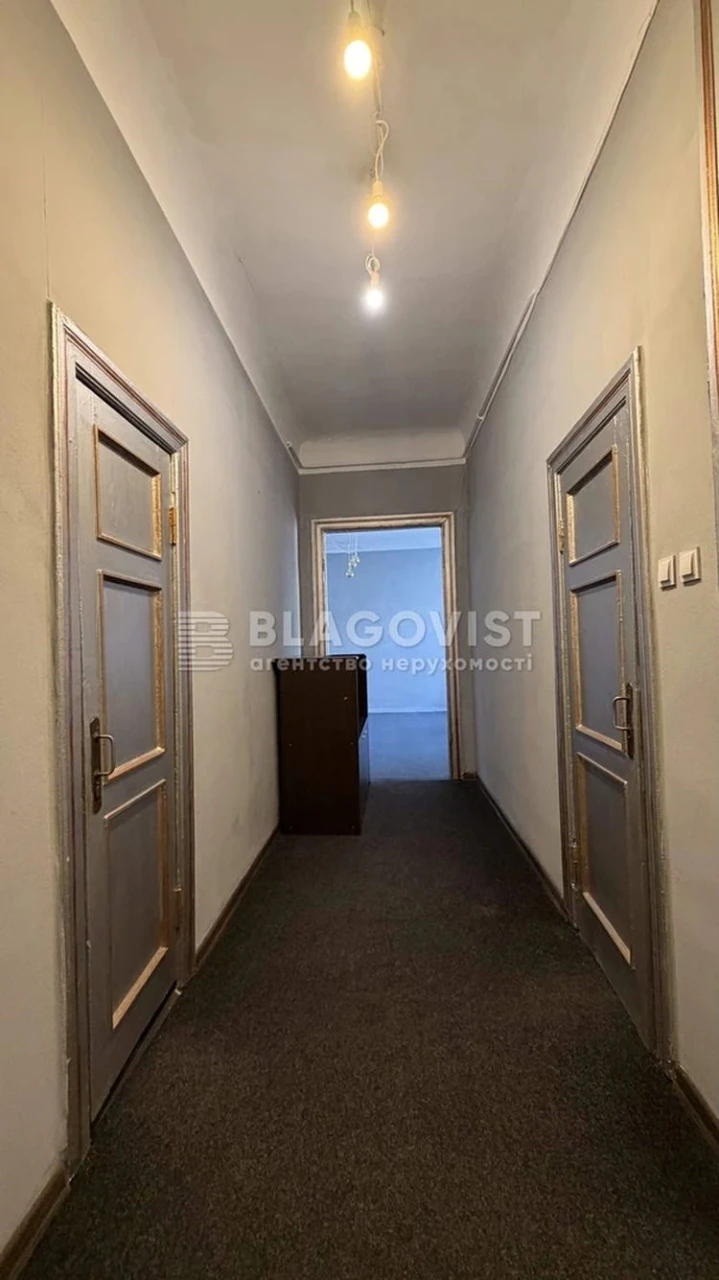 Продаж квартири вул. Хрещатик 15 в Києві / W-7471403