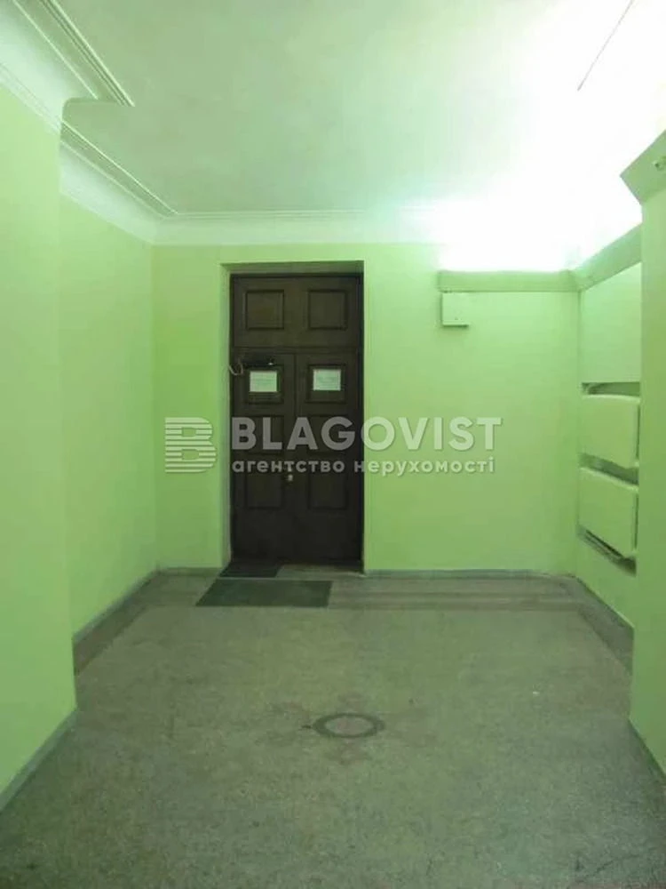 Продаж квартири вул. Хрещатик 15 в Києві / W-7471403