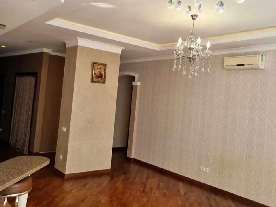 Квартира. Харків, Науки просп.