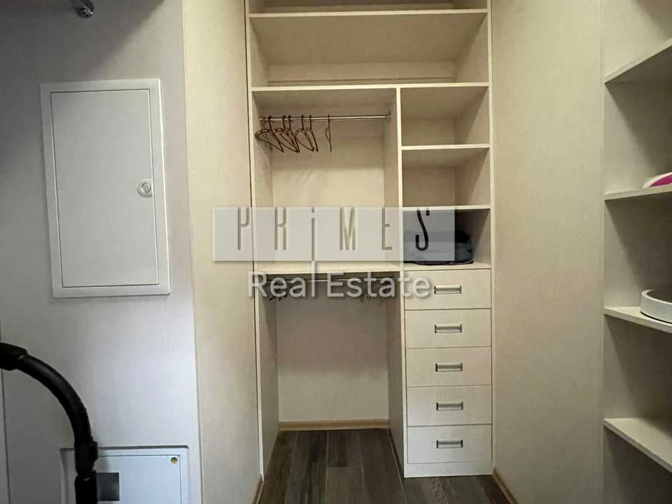 Квартира. Київ, Саперне Поле вул.